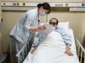 病榻之侧，心灵之护